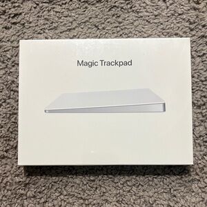 Apple Magic Trackpad in White and Silver
